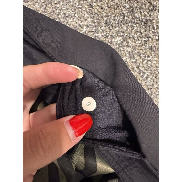 Lululemon Inspire Tight II *Full-On Luxtreme Chevron Shuffle Size 6 EUC - Picture 5 of 6